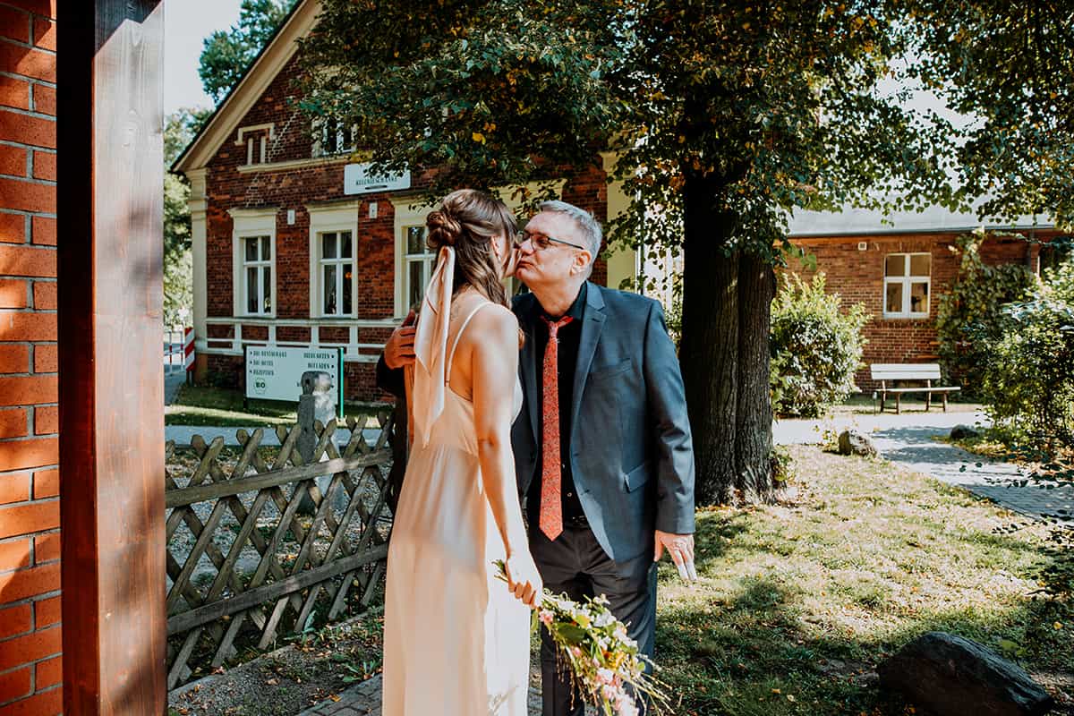 Hochzeitsfotograf-Brandenburg-Spreewald-CarolinKotte-ElbeElster-046
